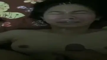 Gadis Cantik Pasrah Servis Kasur Bareng Pacar